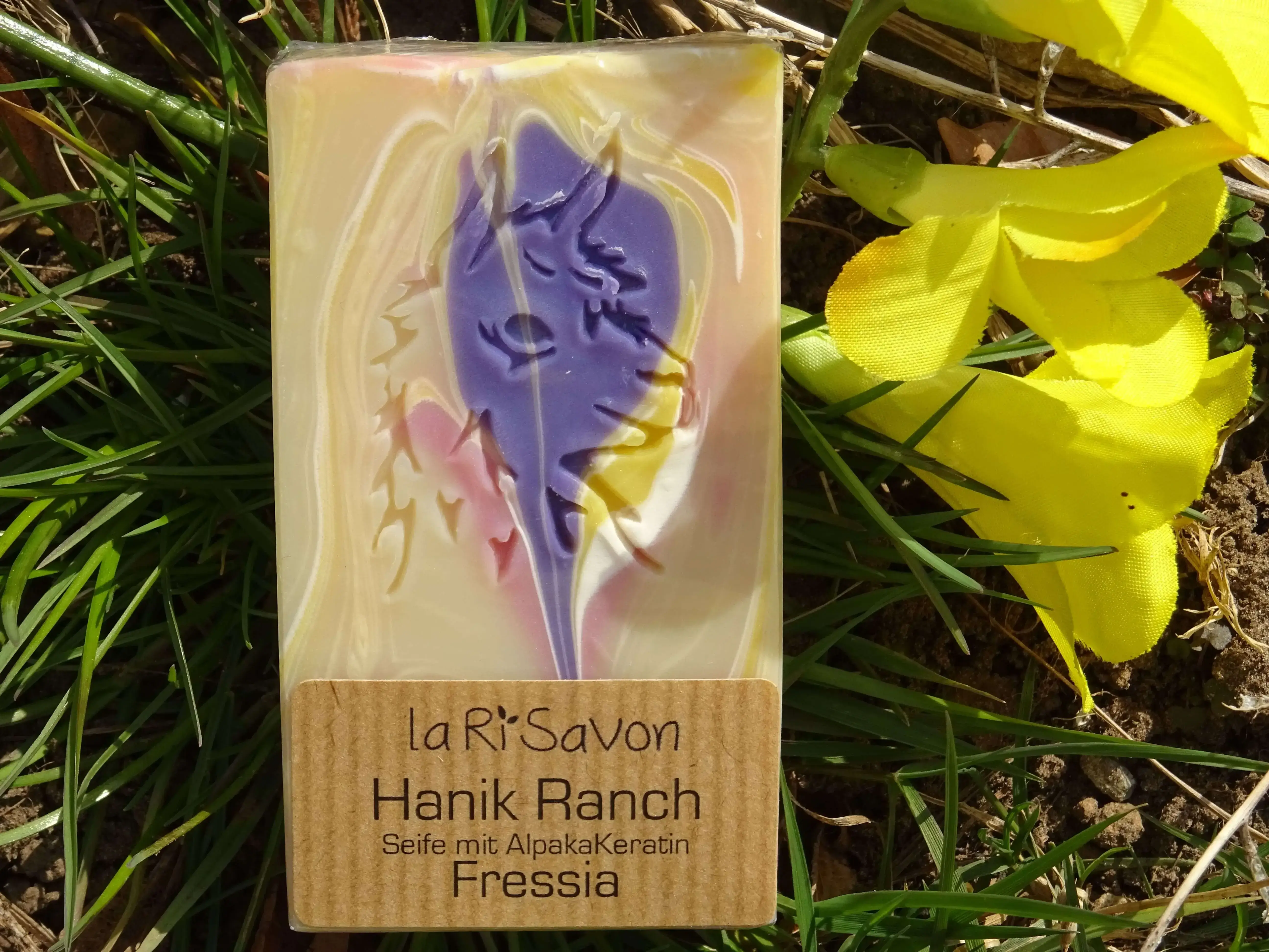 Natur Alpaka Seife "Freesia"